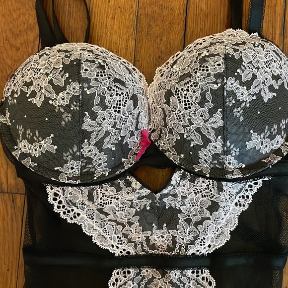 Victoria’s Secret Bustier Corset Bra and Garter Teddy - Picture 3 of 4